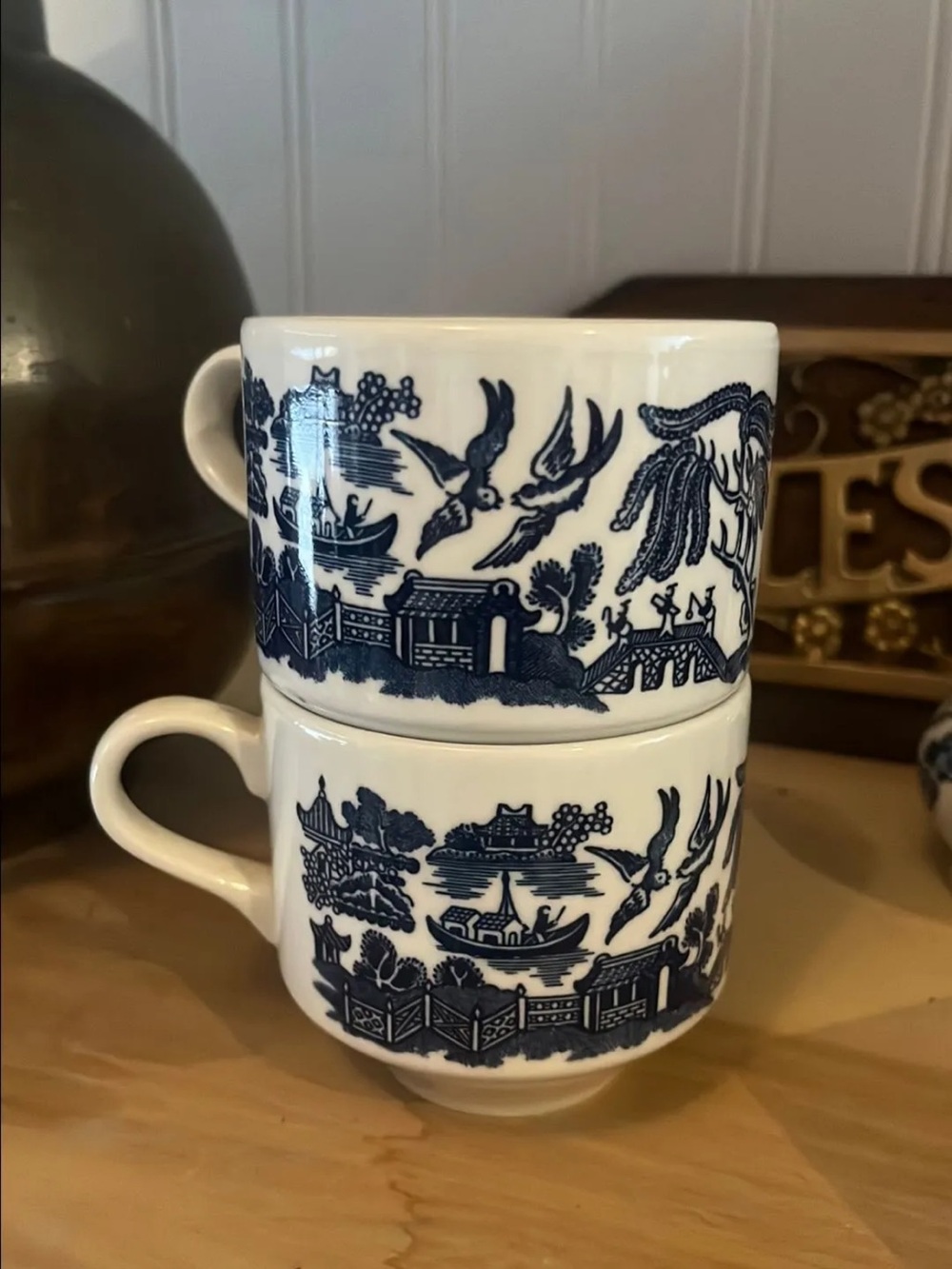 Blue Willow Ceramic Teacup - Classic Blue and White Design
